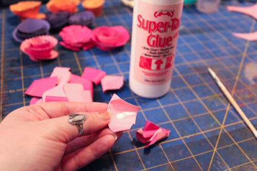 Jvanderbeek_helmar_florigami_paper_flowers_supertacglue Jvanderbeek_helmar_florigami_paper_flowers_supertacglue