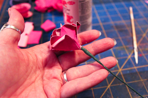 Jvanderbeek_helmar_florigami_paper_flowers_floraltape_wire_stems Jvanderbeek_helmar_florigami_paper_flowers_floraltape_wire_stems