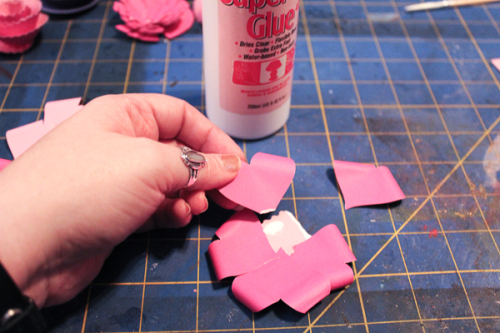 Jvanderbeek_helmar_florigami_paper_flowers_flat_heart_petals Jvanderbeek_helmar_florigami_paper_flowers_flat_heart_petals